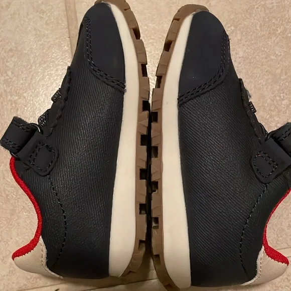 ♥️ Carter's Blue & Red Sneakers Velcro Closure shoe Baby SZ:6 Like New Condition - Picture 7 of 14